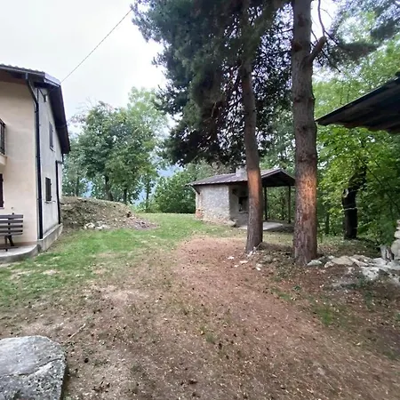 Feriehus Secou D'fredu - La Casa Nel Bosco San Damiano Macra